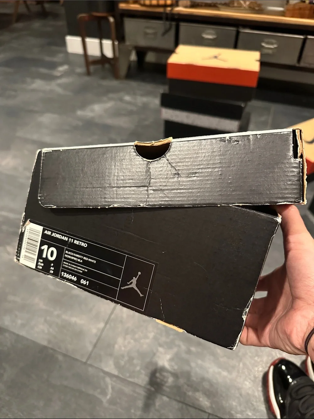 Air Jordan 11 Men’s Black Red Bred 2001